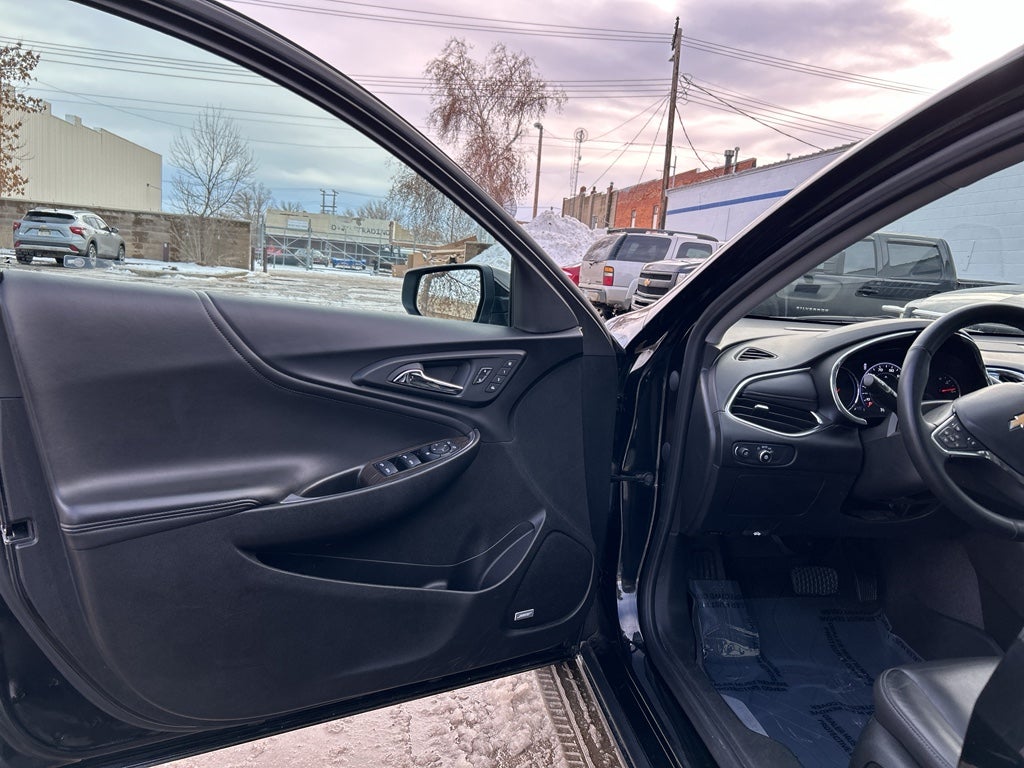 2024 Chevrolet Malibu 2LT