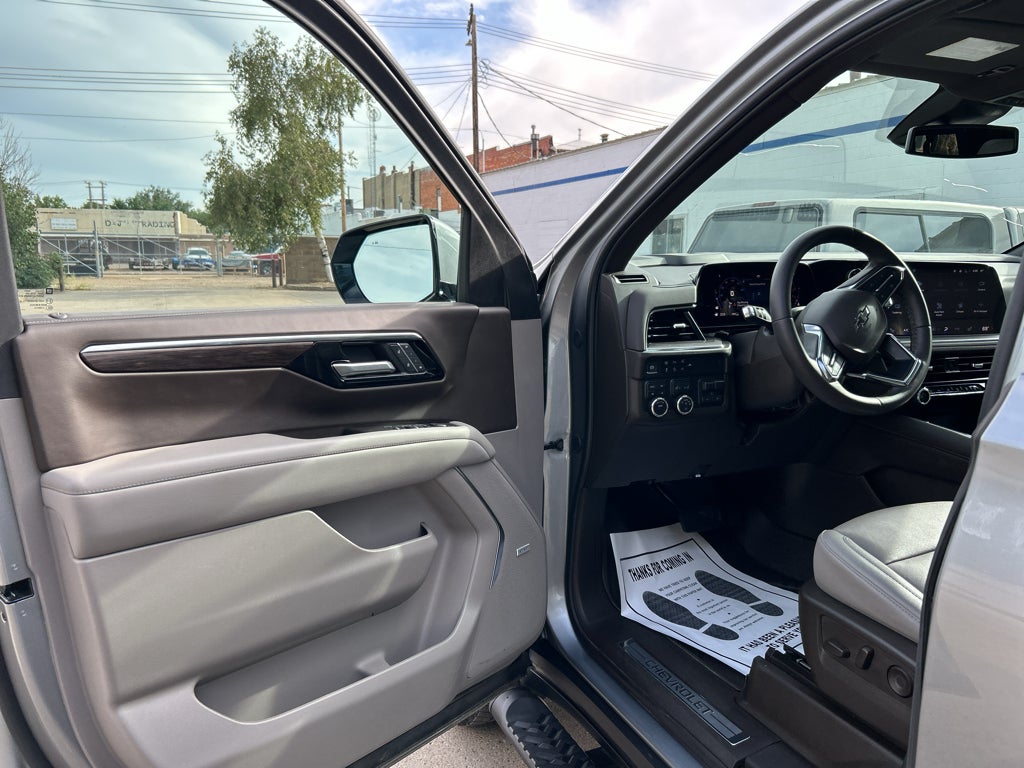 2025 Chevrolet Suburban Z71