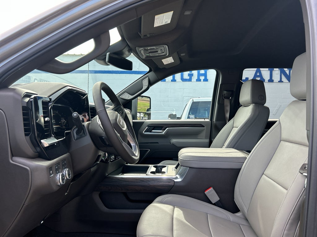 2025 GMC Sierra 3500 HD SLT