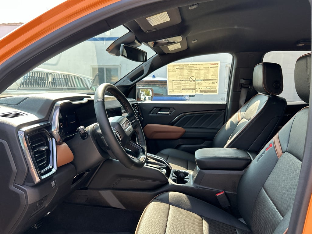 2025 GMC Canyon AT4