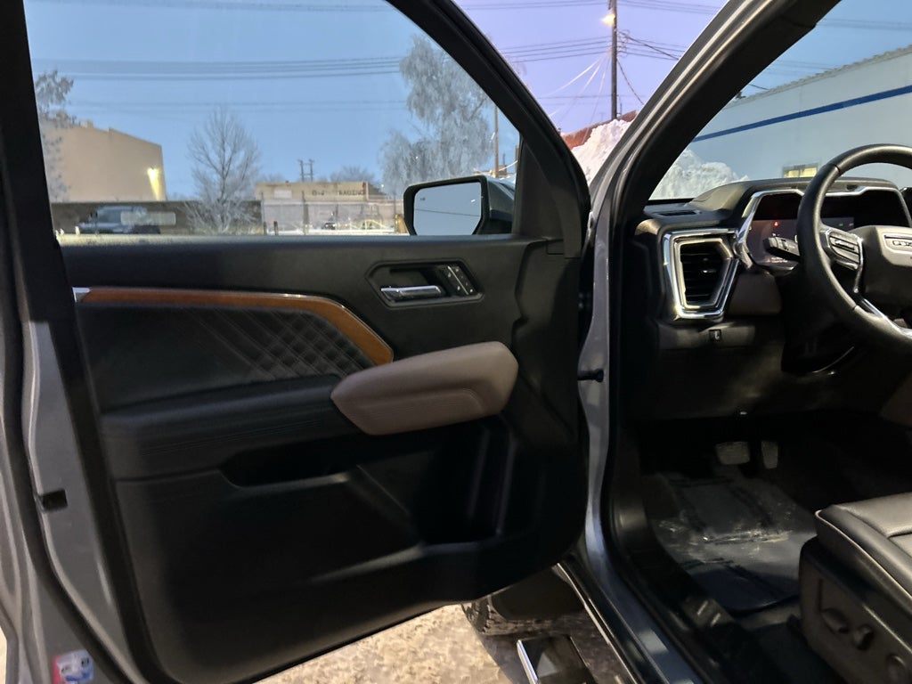 2023 GMC Canyon 4WD Denali