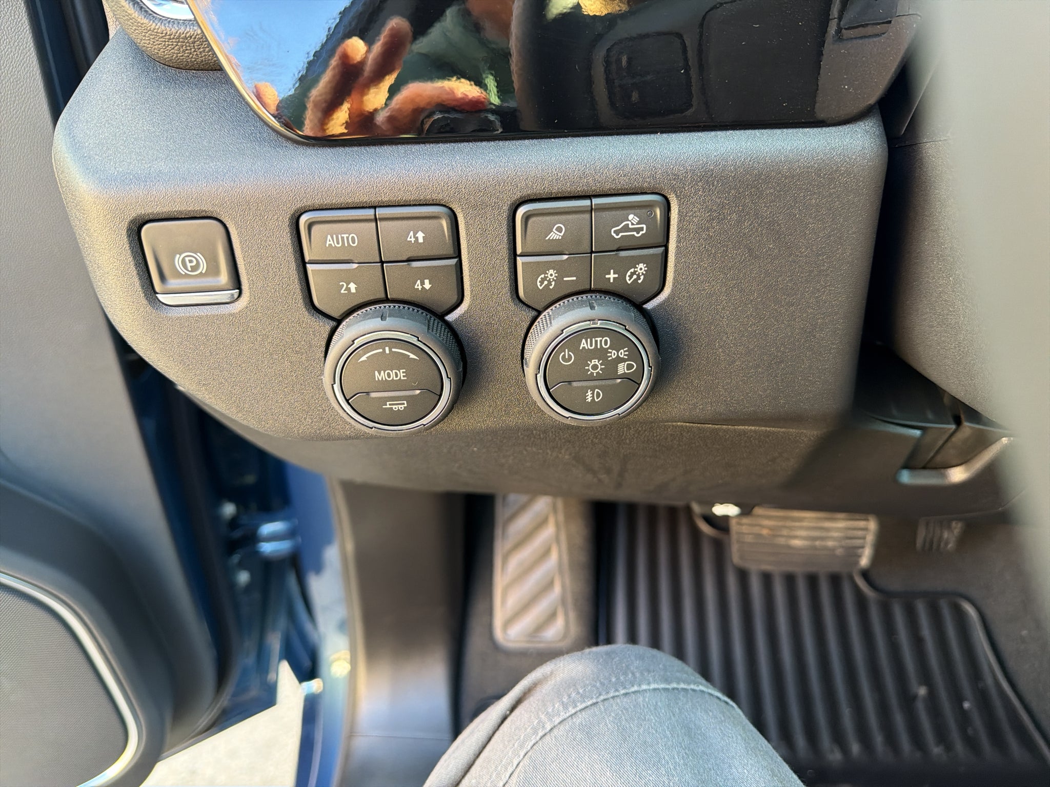 2026 Chevrolet Silverado 3500 HD LTZ - Photo 14