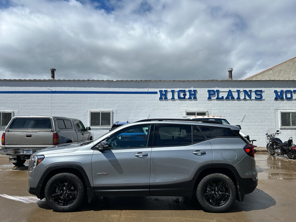 2024 GMC Terrain AT4